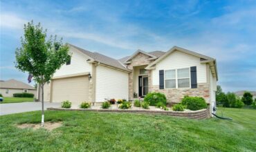 13305 N Copper Ridge Drive, Platte City, MO 64079