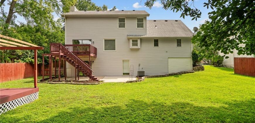8706 N Troost Avenue, Kansas City, MO 64155