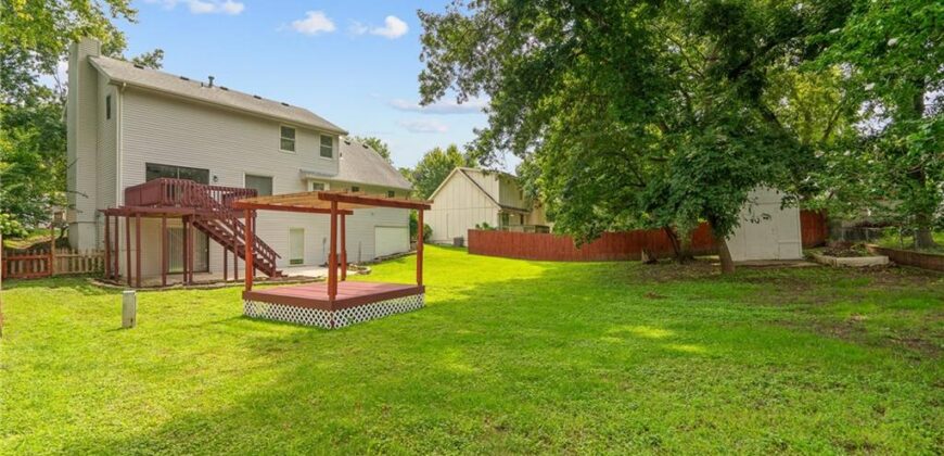 8706 N Troost Avenue, Kansas City, MO 64155