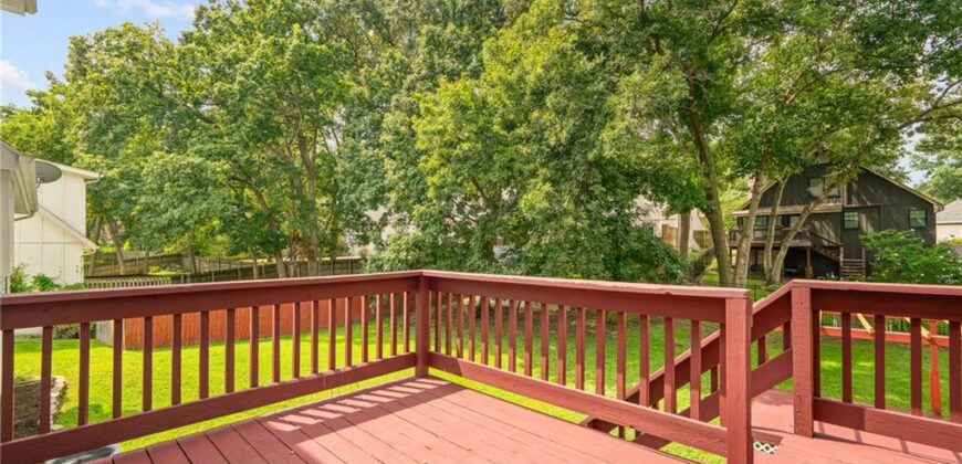 8706 N Troost Avenue, Kansas City, MO 64155