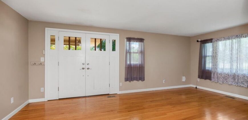 5001 NW High Drive, Riverside, MO 64150