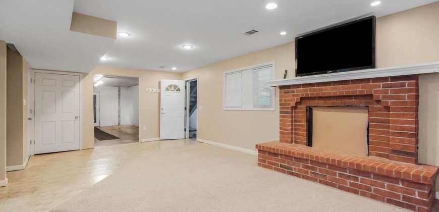 5001 NW High Drive, Riverside, MO 64150