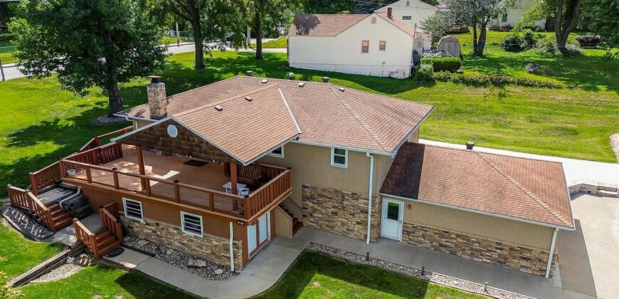 5001 NW High Drive, Riverside, MO 64150