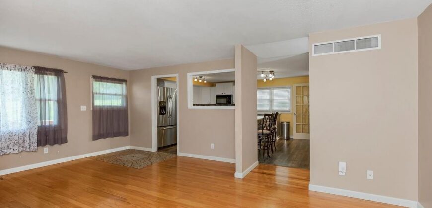 5001 NW High Drive, Riverside, MO 64150