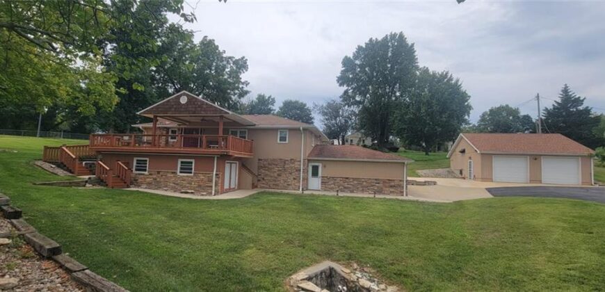 5001 NW High Drive Drive, Riverside, MO 64150