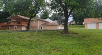 5001 NW High Drive Drive, Riverside, MO 64150