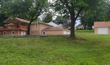 5001 NW High Drive Drive, Riverside, MO 64150