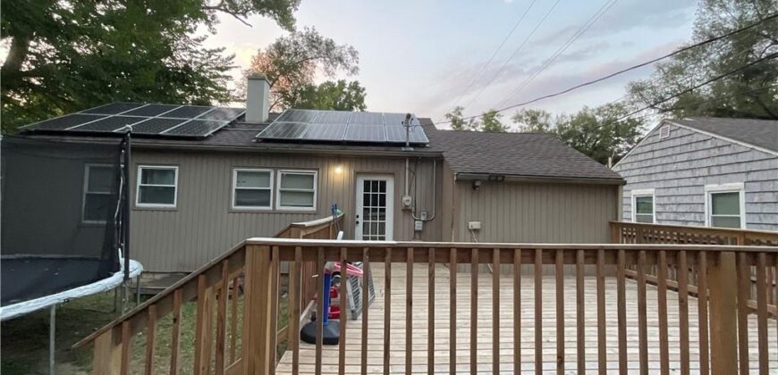 1111 NE 43rd Street, Kansas City, MO 64116