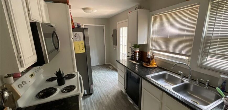 1111 NE 43rd Street, Kansas City, MO 64116