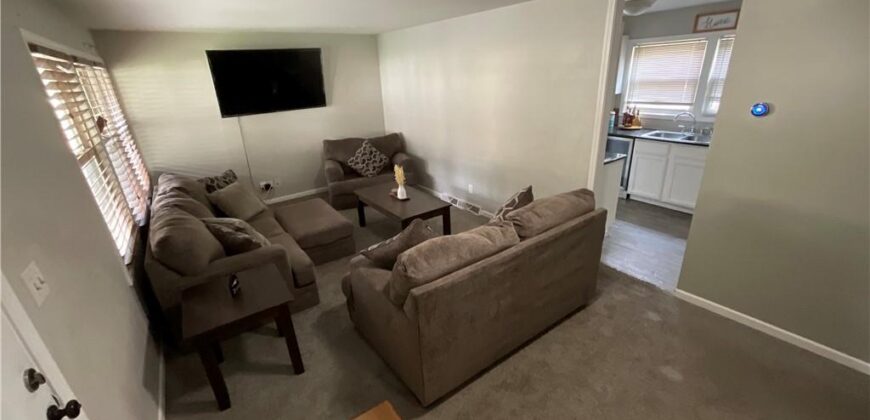 1111 NE 43rd Street, Kansas City, MO 64116