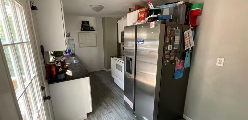1111 NE 43rd Street, Kansas City, MO 64116