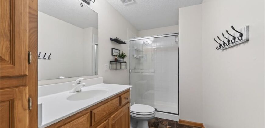 9431 N Monroe Court, Kansas City, MO 64156