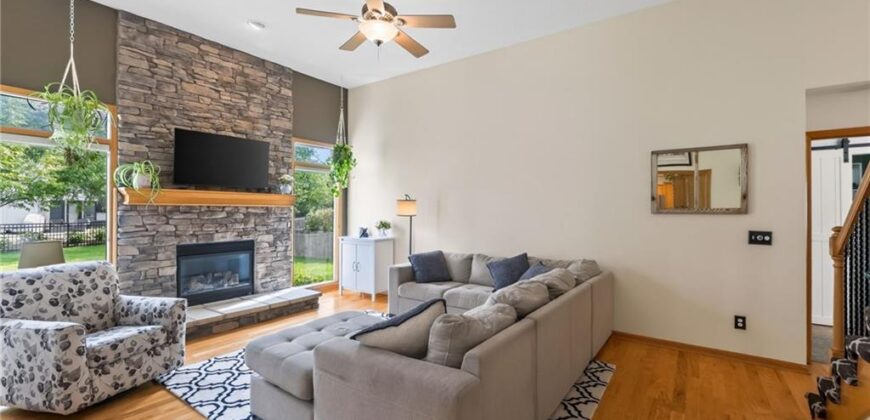 9431 N Monroe Court, Kansas City, MO 64156