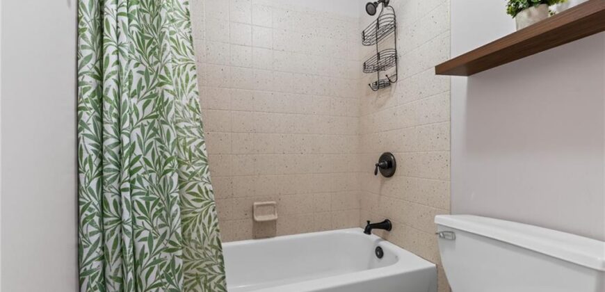 9431 N Monroe Court, Kansas City, MO 64156