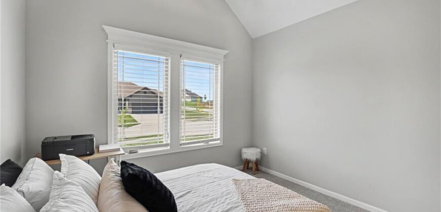10931 N Bristol Avenue, Kansas City, MO 64156