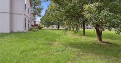 201 Mesa Drive, Smithville, MO 64089