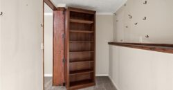 201 Mesa Drive, Smithville, MO 64089