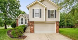 201 Mesa Drive, Smithville, MO 64089
