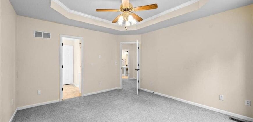 201 Mesa Drive, Smithville, MO 64089
