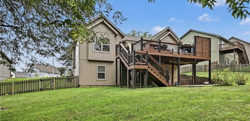 10726 N Tennessee Avenue, Kansas City, MO 64157