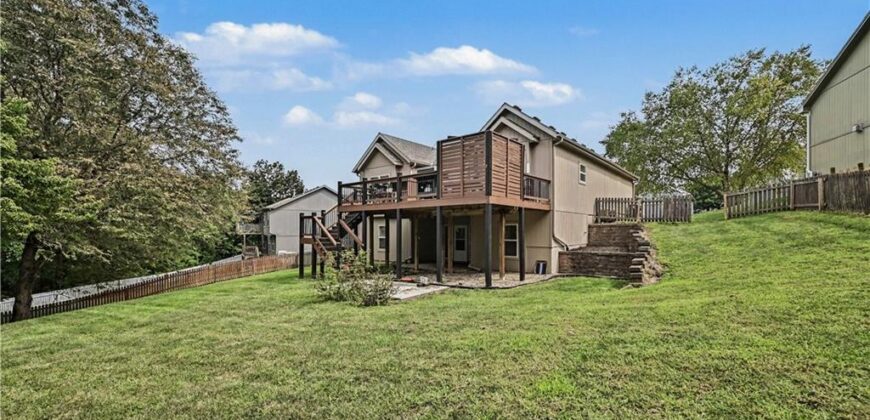 10726 N Tennessee Avenue, Kansas City, MO 64157