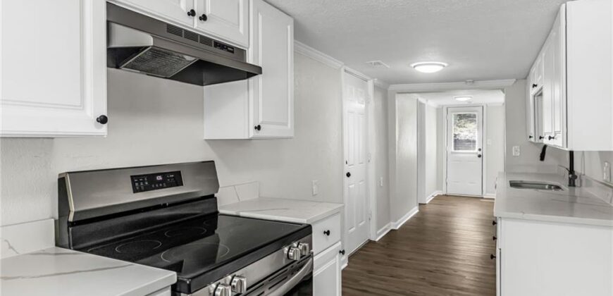 3820 N Brighton Avenue, Kansas City, MO 64117