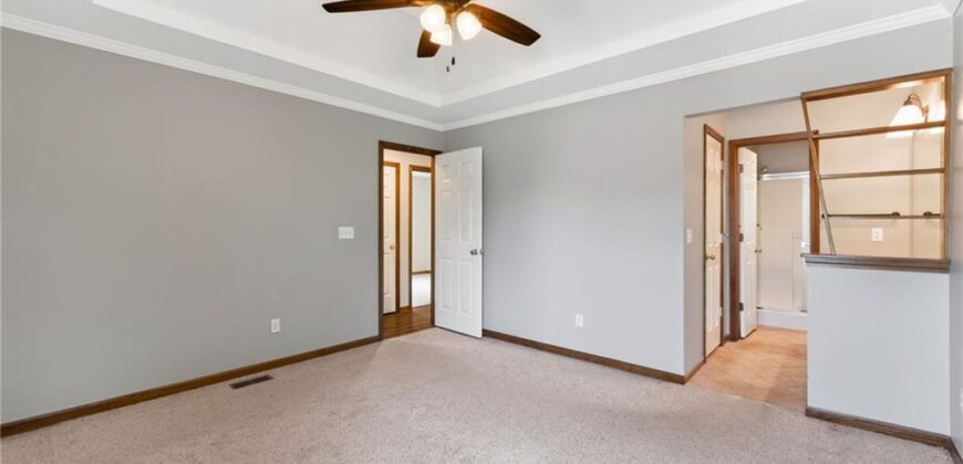 1303 NE 103rd Street, Kansas City, MO 64155
