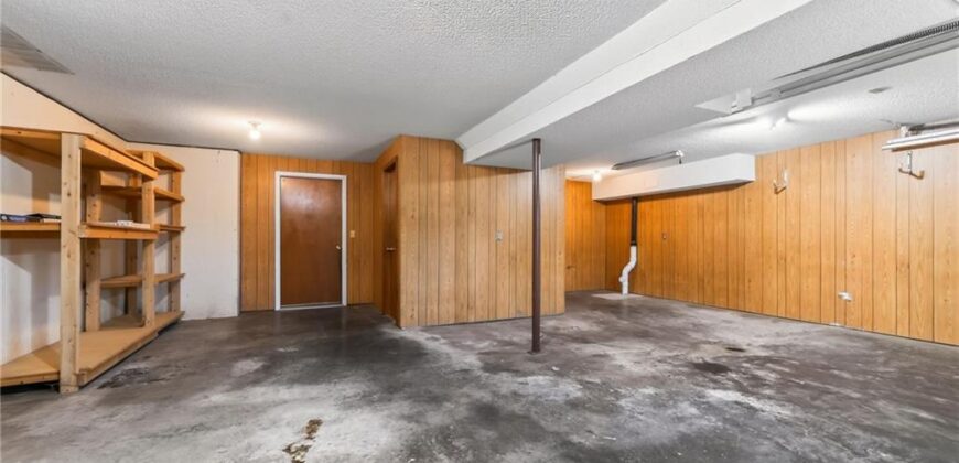 1303 NE 103rd Street, Kansas City, MO 64155