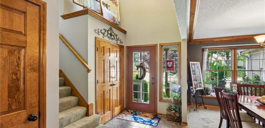 1721 Parkside Drive, Liberty, MO 64068