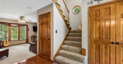 1721 Parkside Drive, Liberty, MO 64068