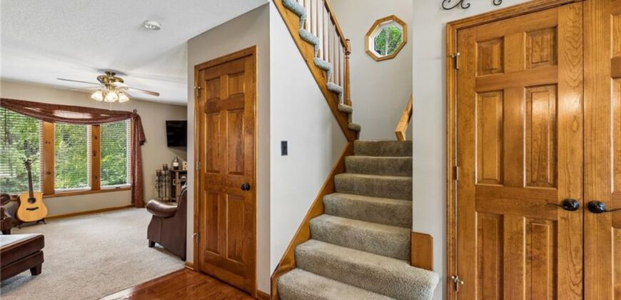 1721 Parkside Drive, Liberty, MO 64068