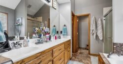 1721 Parkside Drive, Liberty, MO 64068