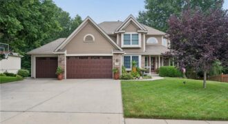 1721 Parkside Drive, Liberty, MO 64068