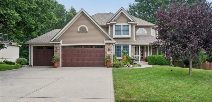 1721 Parkside Drive, Liberty, MO 64068