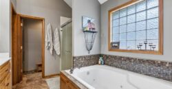 1721 Parkside Drive, Liberty, MO 64068