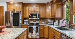 1721 Parkside Drive, Liberty, MO 64068