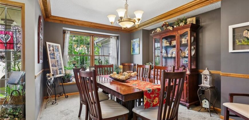 1721 Parkside Drive, Liberty, MO 64068