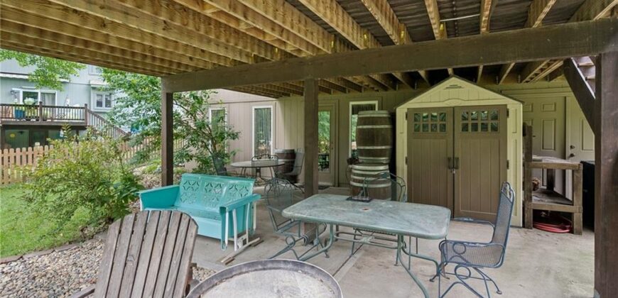 1721 Parkside Drive, Liberty, MO 64068