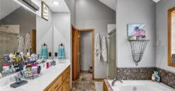1721 Parkside Drive, Liberty, MO 64068