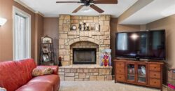 1721 Parkside Drive, Liberty, MO 64068