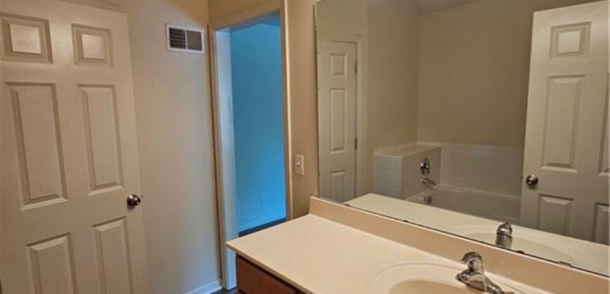 8822 Timber Creek Lane, Pleasant Valley, MO 64068