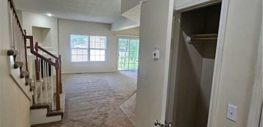 8822 Timber Creek Lane, Pleasant Valley, MO 64068