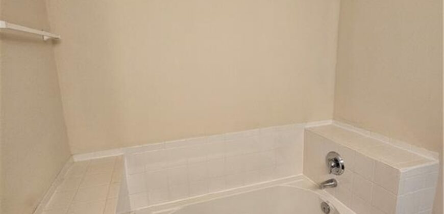 8822 Timber Creek Lane, Pleasant Valley, MO 64068