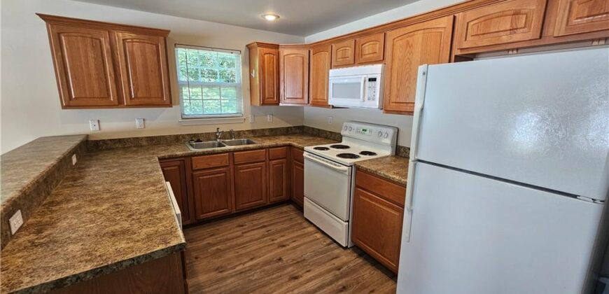 8822 Timber Creek Lane, Pleasant Valley, MO 64068