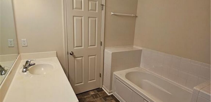 8822 Timber Creek Lane, Pleasant Valley, MO 64068
