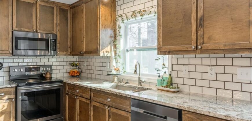 1713 NE 69th Terrace, Gladstone, MO 64118