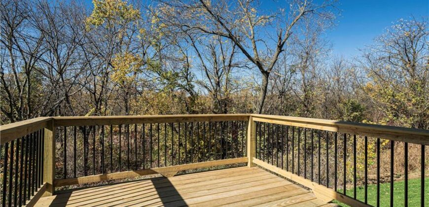 10704 N Richmond Avenue, Kansas City, MO 64157