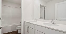 10704 N Richmond Avenue, Kansas City, MO 64157