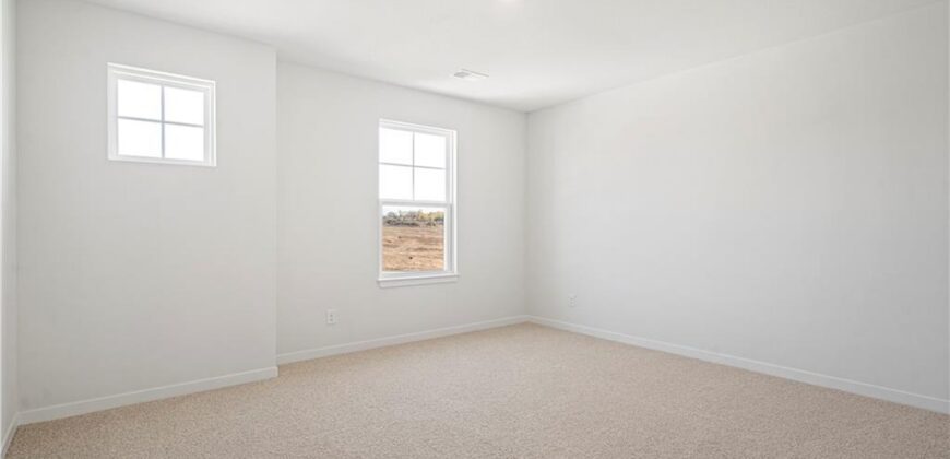 10704 N Richmond Avenue, Kansas City, MO 64157