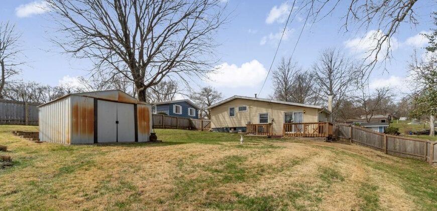 5613 N Euclid Avenue, Gladstone, MO 64118